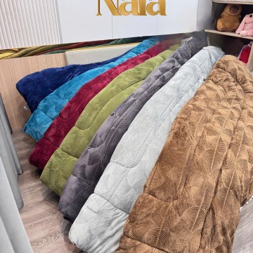 Chăn Đông Dày - Chăn Bông Lông Thỏ 3 lớp Siêu Ấm Hàng Cao Cấp Nặng 3,5KG Lông Siêu Mềm Mịn, Sang Trọng, Ấm